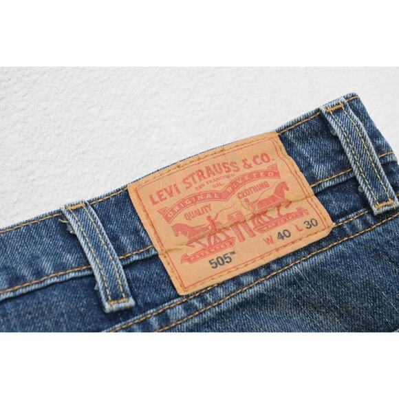 Levi's 505 Regular Fit Straight Rugged Denim Blue Jeans Mens Size 40 x 30 - Picture 1 of 8